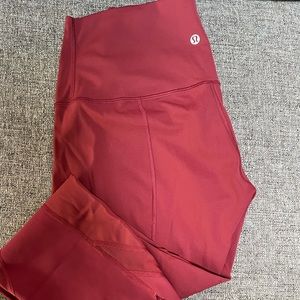 EUC Women’s lululemon Cropped Legging with Scallop Hem